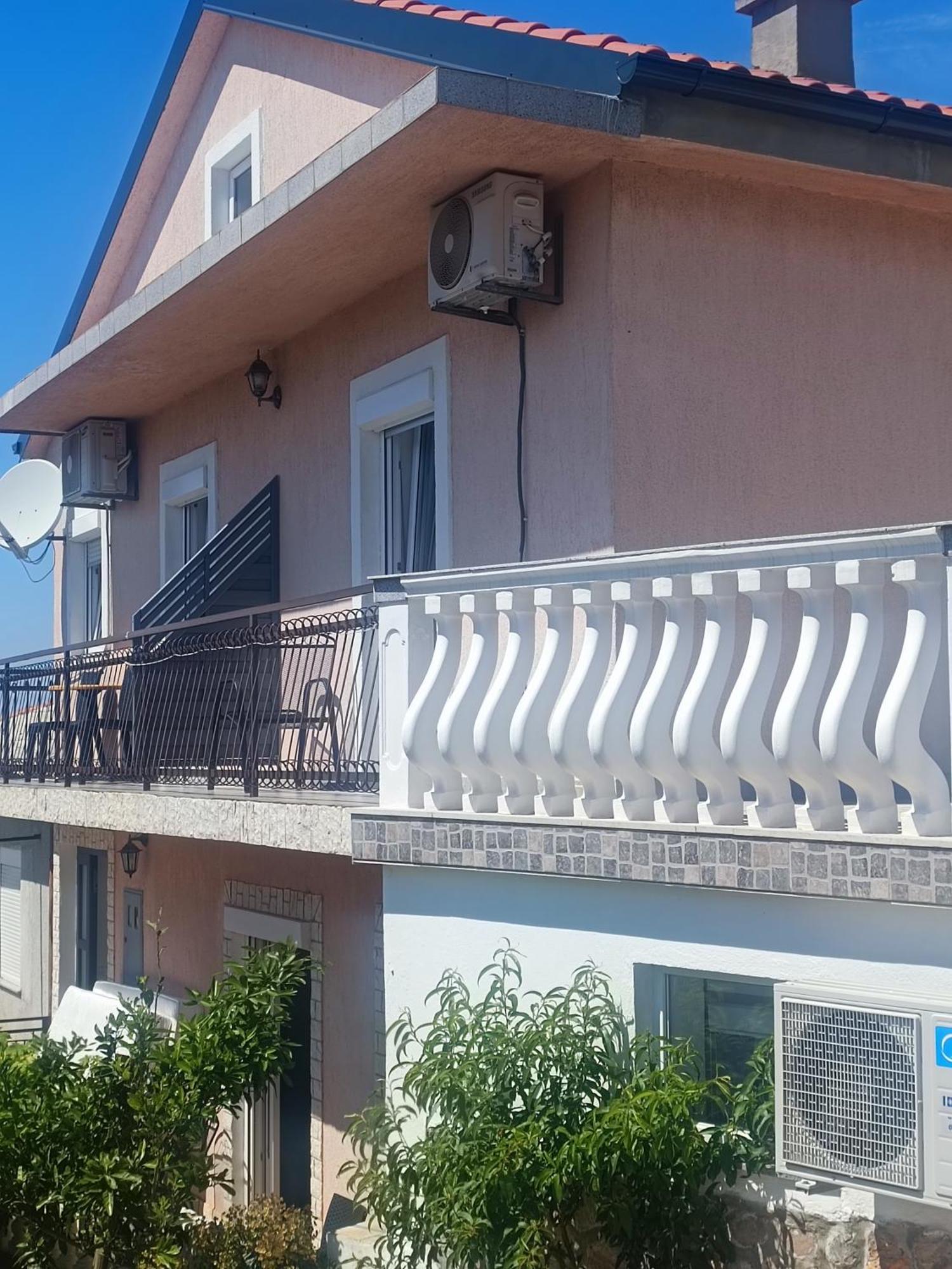 Guesthouse Martina Senj  Eksteriør bilde